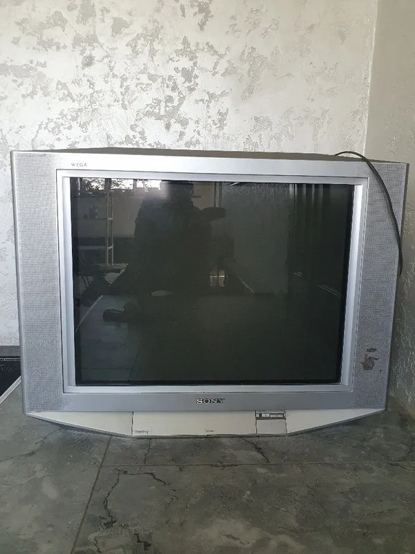 televizor. sony wega trinitron 1 televizor. sony wega trinitron 1