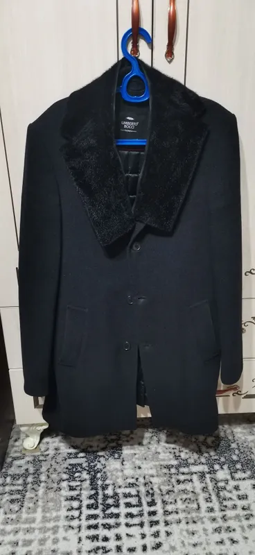 Продаётся пальто Umbertto Bocci