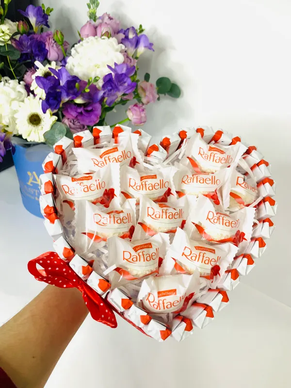 Shokoladli nabor, kinder, rafaelloli Shokoladli nabor, kinder, rafaelloli