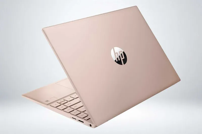 HP Pavilion Aero 13 / Ryzen 5 / 16GB / 256GB SSD / IPS / Windows 11 — фото 1