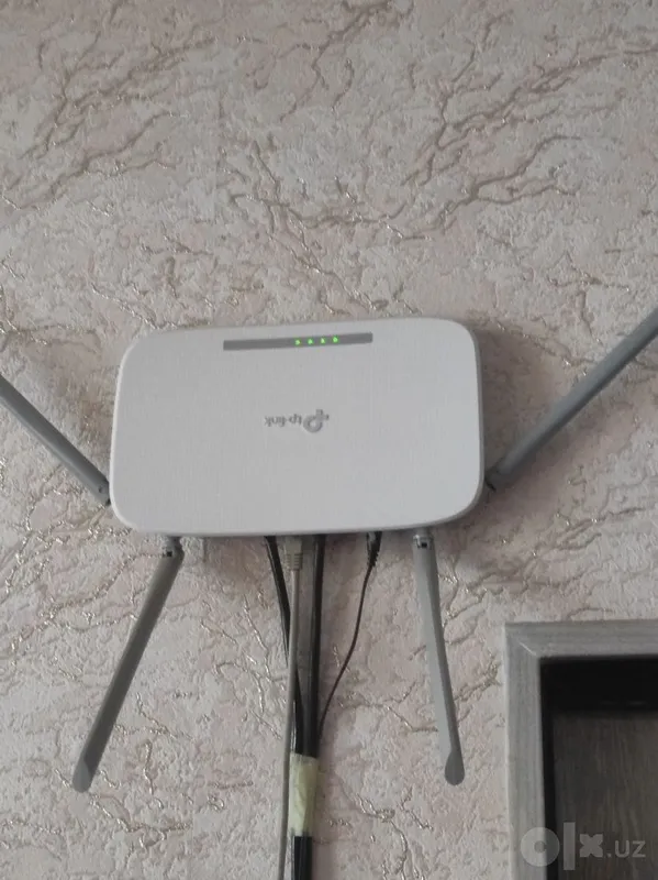 Wi‑Fi роутер, мало использовался 3 Wi‑Fi роутер, мало использовался 3