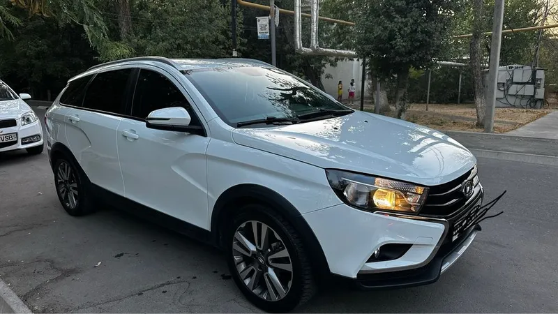 Lada Vesta SW Cross НЕ СРОЧНО