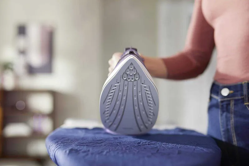 Утюг Philips DST3041\36 новый с гарантией и доставкой на дом. — фото 2