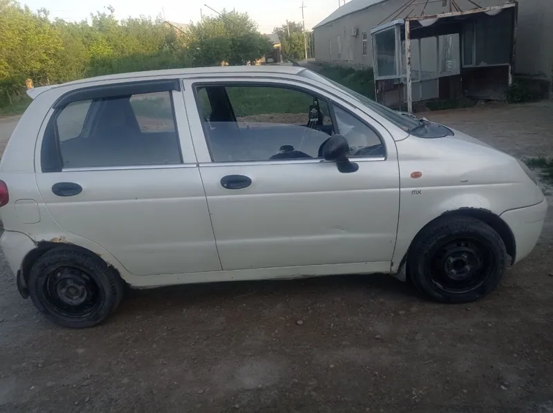 Matiz sotiladi yili 2002 . 30% kraska. Mator karopka xadavoy zo‘r...