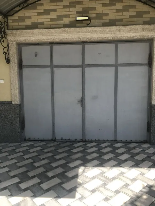 Darvoza sotiladi srochna 3.10x2.40 kesakisiz