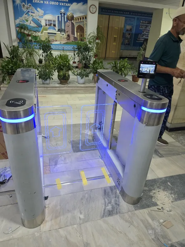 Турникет, Face ID, система СКУД, турникет установка и шлагбаумы — фото 1