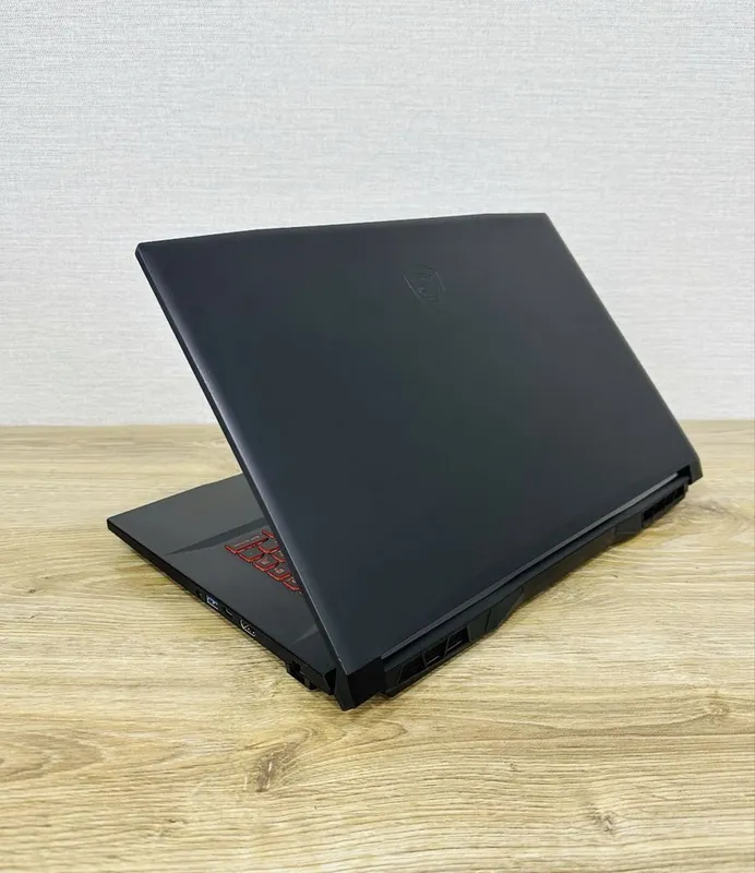 Msi Katana GF76 11UC Gamers — фото 2