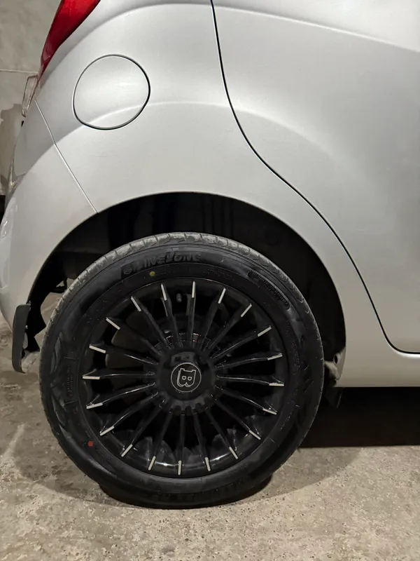 Diska sotiladi 250$