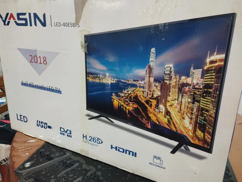 Телевизор Yasin LED-40E58TS 1
