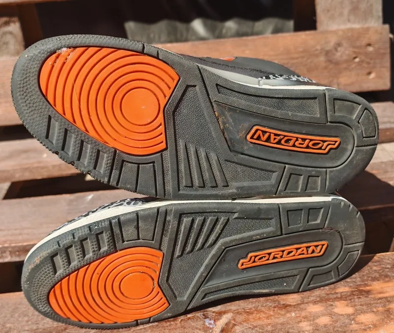 Original Nike Air Jordan 3 Retro krossovkalari 2