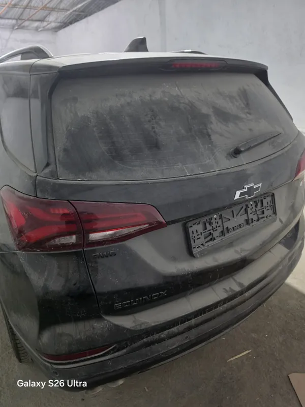 Equinox Qora radnoy detalari bor Equinox Qora radnoy detalari bor