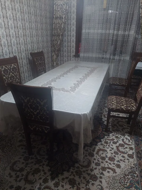 Stol  va  7ta  stuli  bor