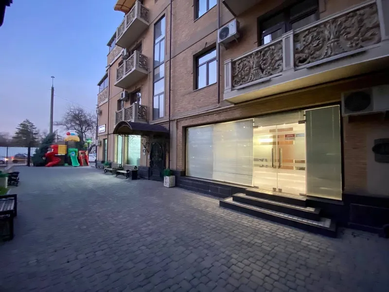 Аренда евро офис с мебелью ор: Бадамзар терраса и мечеть
