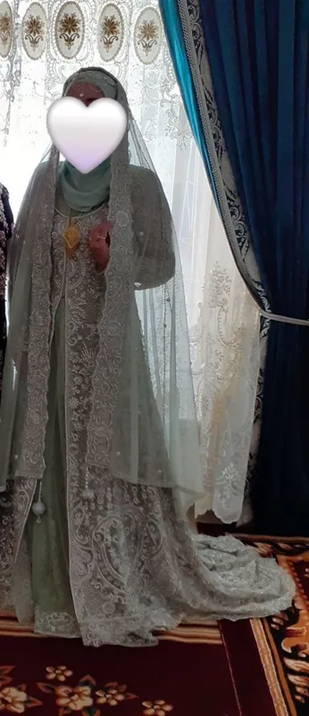 Sari, ansambl. 3 Sari, ansambl. 3