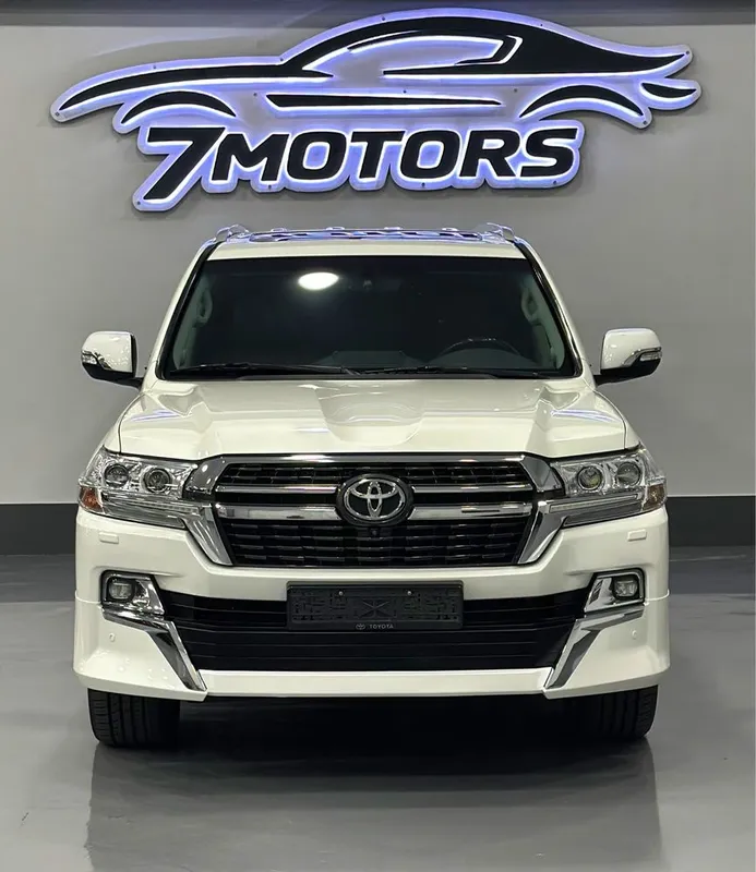 Toyota Land Cruiser 200