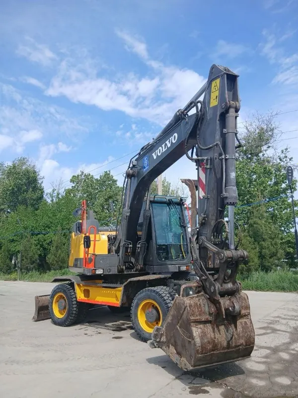 Ekskavator volvo ew 140 4 Ekskavator volvo ew 140 4
