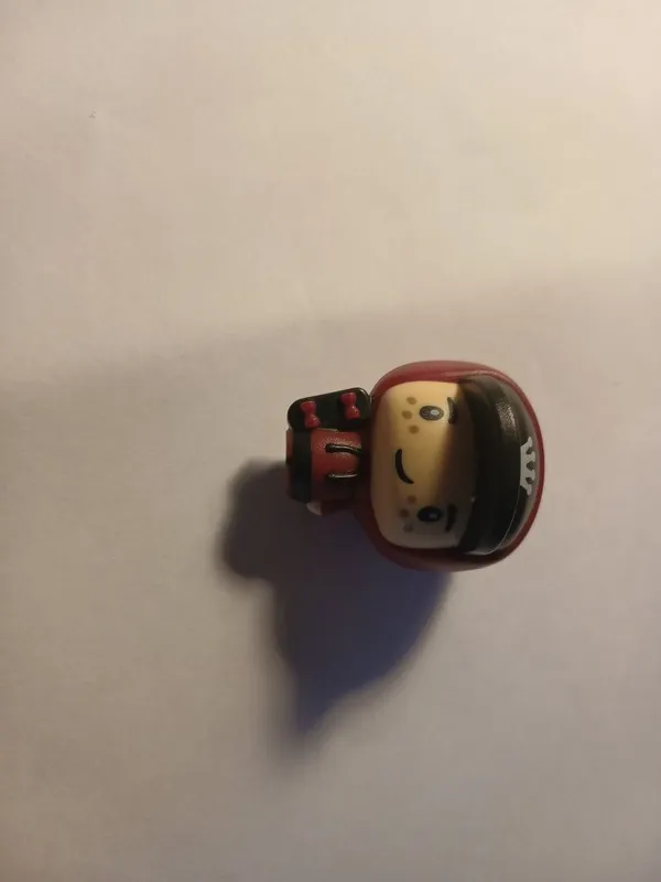Фигурка из Stranger Things и Funko Street Stye (киндер joy) 2