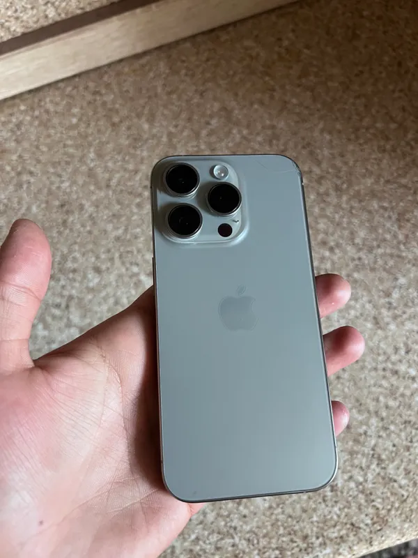 Iphone 15 pro 8