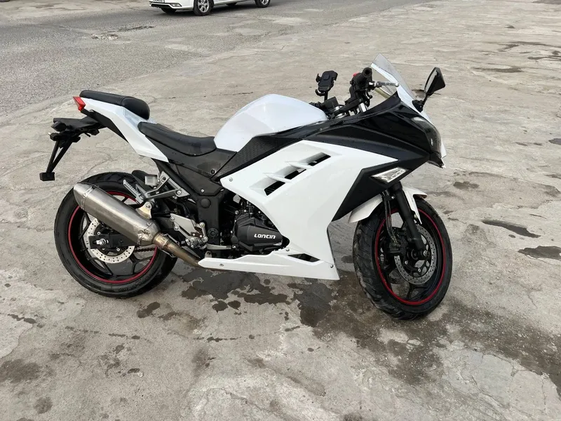 Kawasaki modeli 250 kub injektor mator