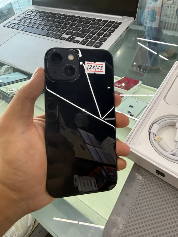 iPhone 13 1 iPhone 13 1