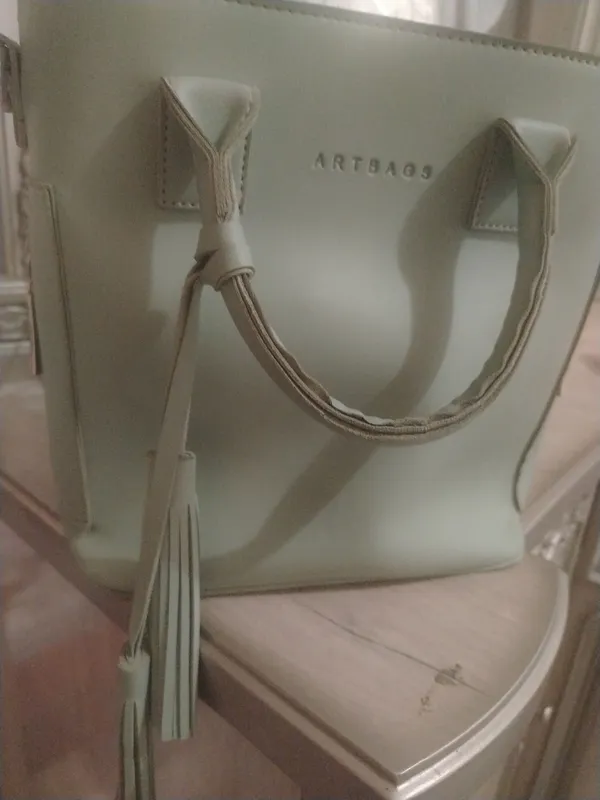 "ARTBAGS фисташковая женская сумка" 1