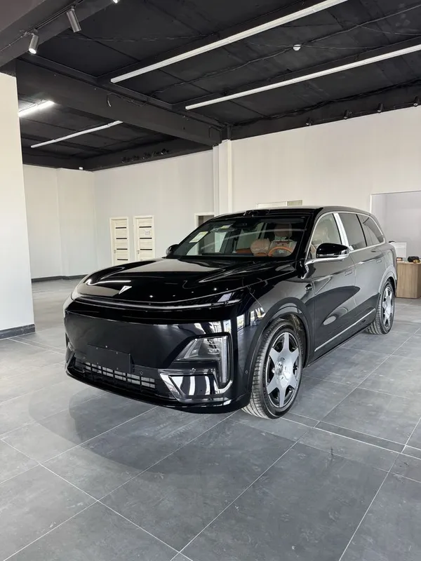 Deepal S09 ultra full pozitsya