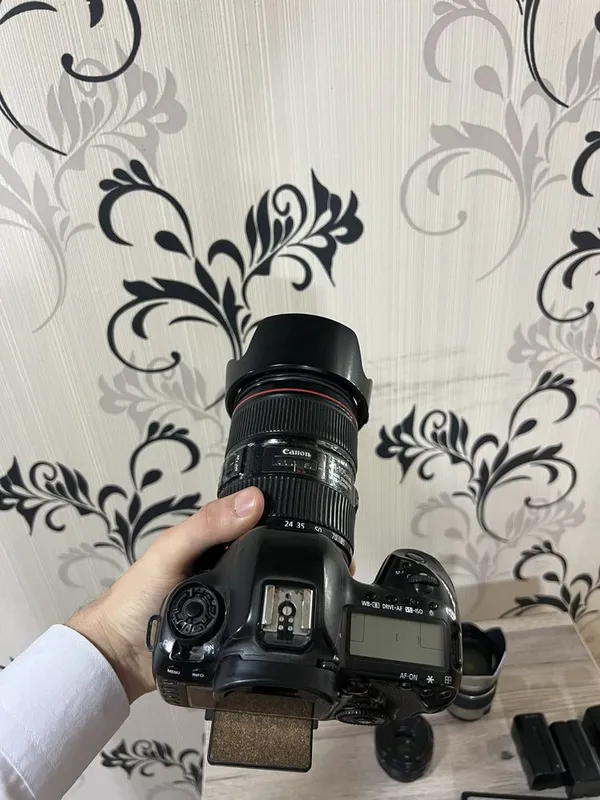 Canon 5D mark 4 IV 2