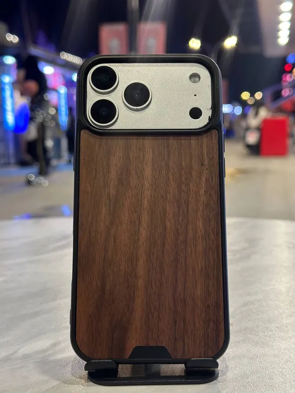 iPhone uchun WOOD CASE