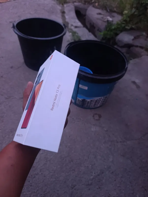 Срочно продаётся Redmi Note 13 Pro 8 Срочно продаётся Redmi Note 13 Pro 8