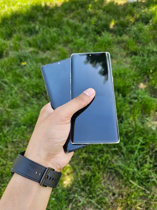 LG Velvet (5G) 2 LG Velvet (5G) 2