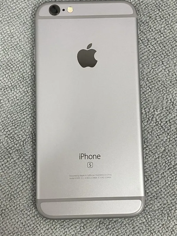 Apple Apple iPhone 6s Apple Apple iPhone 6s