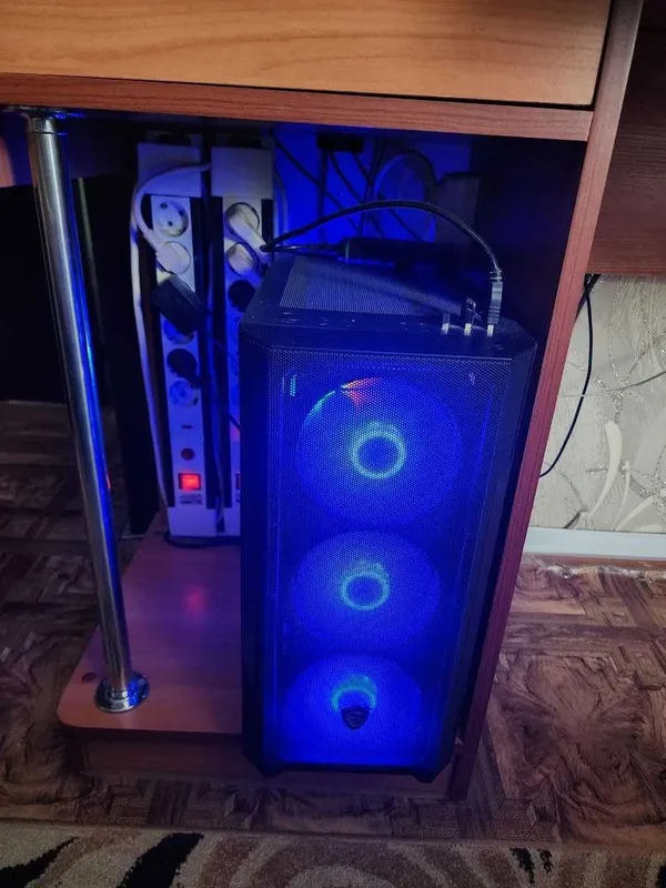 Игровой Компьютер для дома 10  ядерный