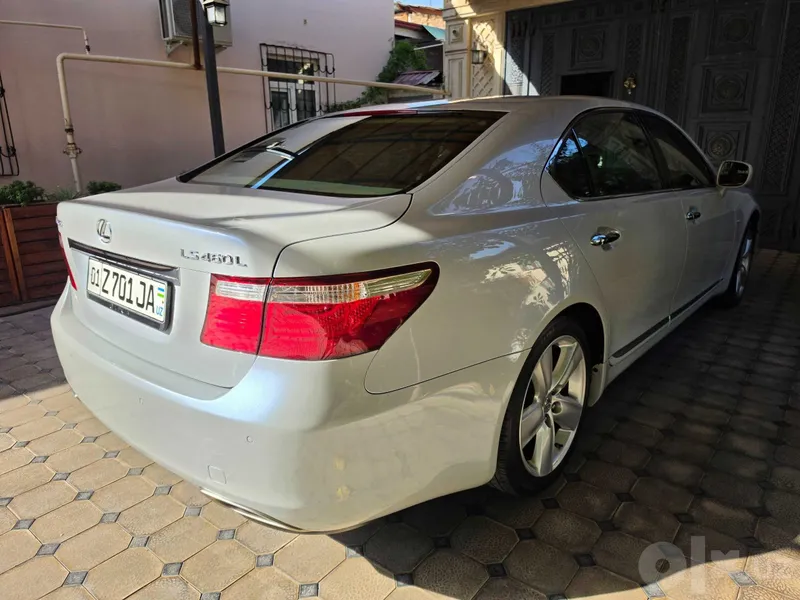Продам Lexus LS450L 7 Продам Lexus LS450L 7