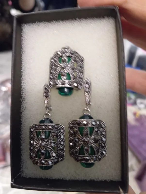 Продам кулон и сережки в комплекте 1 Продам кулон и сережки в комплекте 1