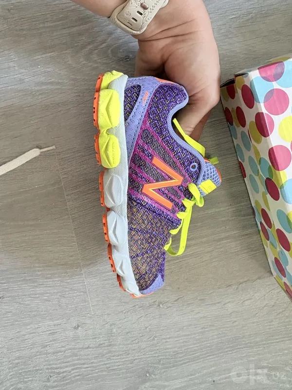 Кроссовки New balance унисекс 2 Кроссовки New balance унисекс 2