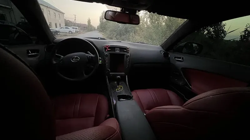 Автомобиль LEXUS F SPORT, стилизованный под ракету 6 Автомобиль LEXUS F SPORT, стилизованный под ракету 6