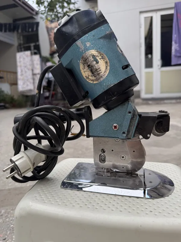Дисковый раскройный нож Hoffman HF-100 (Польша / Германия) 5 Дисковый раскройный нож Hoffman HF-100 (Польша / Германия) 5