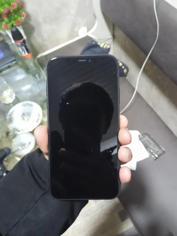 Iphone 11 чёрный, состояние идеальное, не вскрывался 5