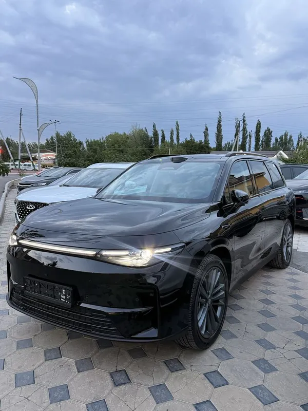 Leapmotor C16 3 poz full 2025 yil 7500 yurgan tozza bolon buron — фото 1