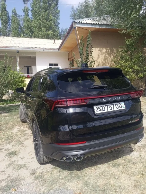 Автомобиль Jetour X70 Plus 3 Автомобиль Jetour X70 Plus 3