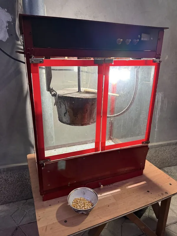 Popcorn aparat sotiladi holati alo darajada — фото 2