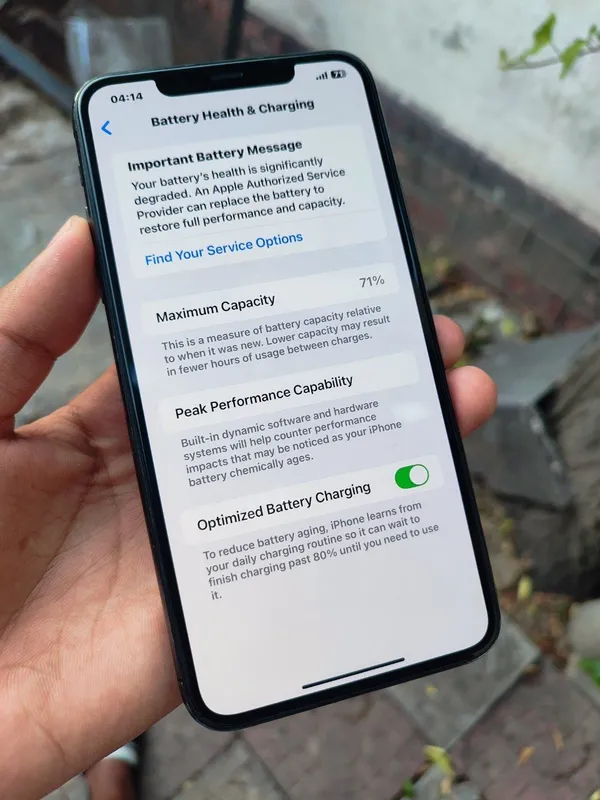 iPhone 11 Pro Max 256GB LL/A 9 iPhone 11 Pro Max 256GB LL/A 9