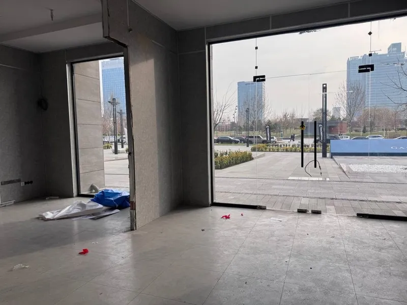 Tashkent City "Gardens" нежилое помещение 147кв.м первая линия срочно — фото 1