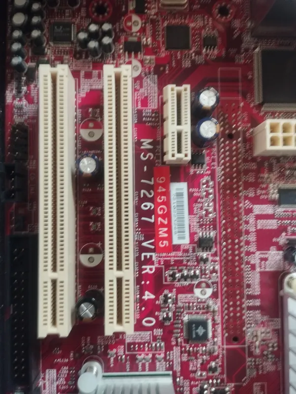 MSI 945G motherboard — фото 1