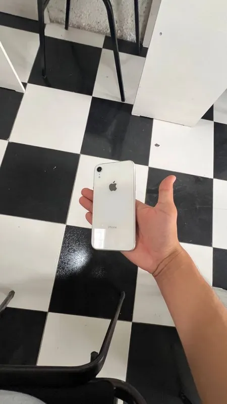 Iphone XR 1 Iphone XR 1