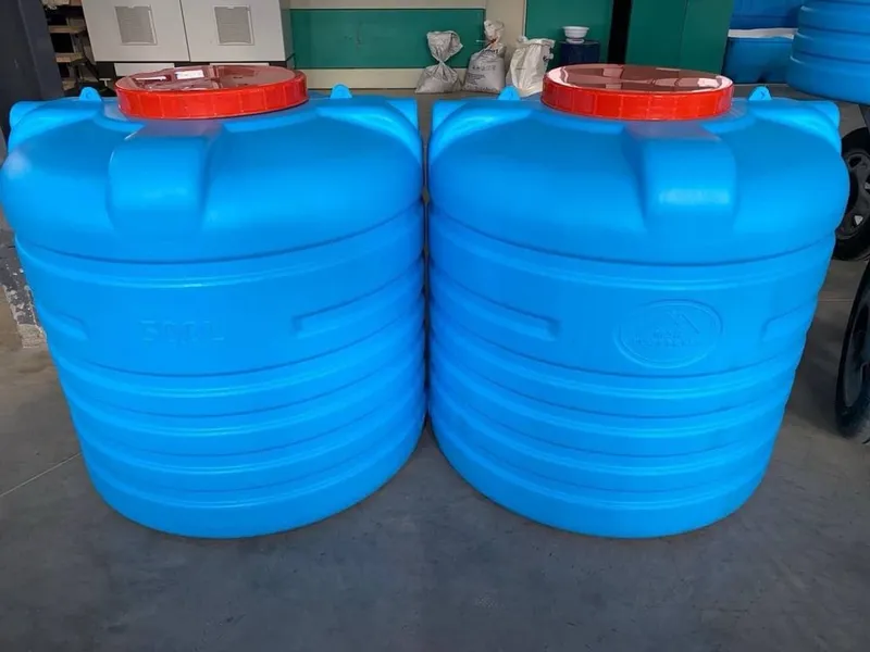 500L plastik bochkalar sotuvda