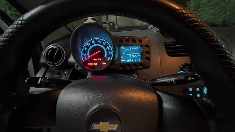 Chevrolet Spark 2014 года. Автомат — фото 5 Chevrolet Spark 2014 года. Автомат — фото 5