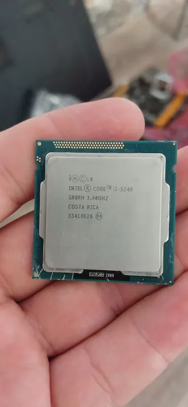 Процессор Intel Core i3-3240 Процессор Intel Core i3-3240