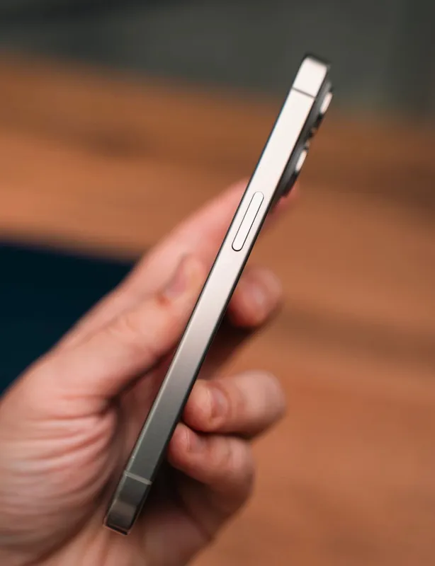 iPhone 15 Pro 256Gb Natural Titan Akk: 90% Kelwamz — фото 2