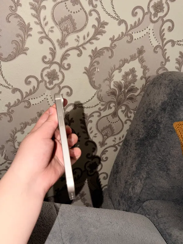 14 белый, 128 ГБ, 80%, 370$ 4